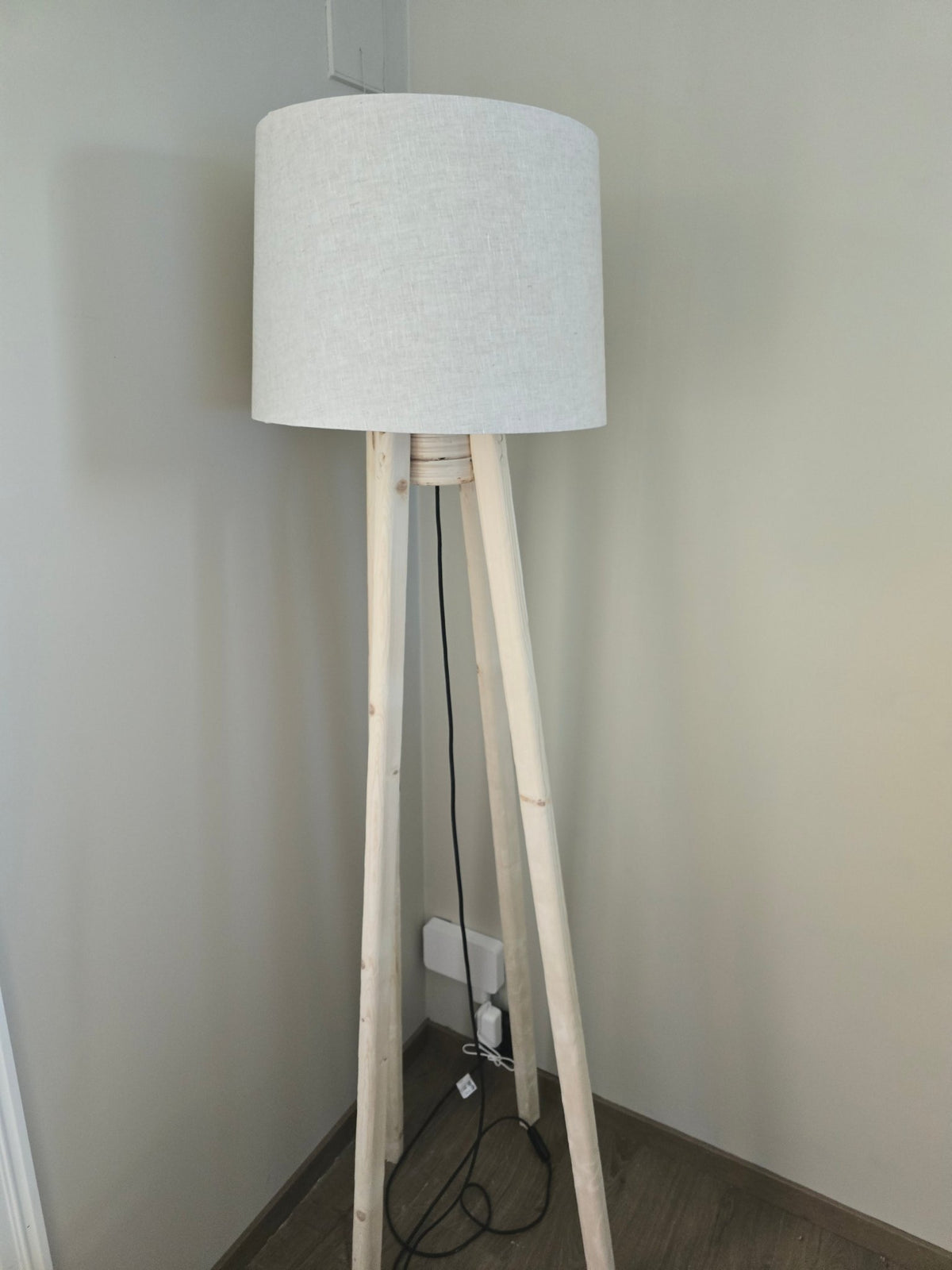 Lampe på rundstokker - Naturtre.no