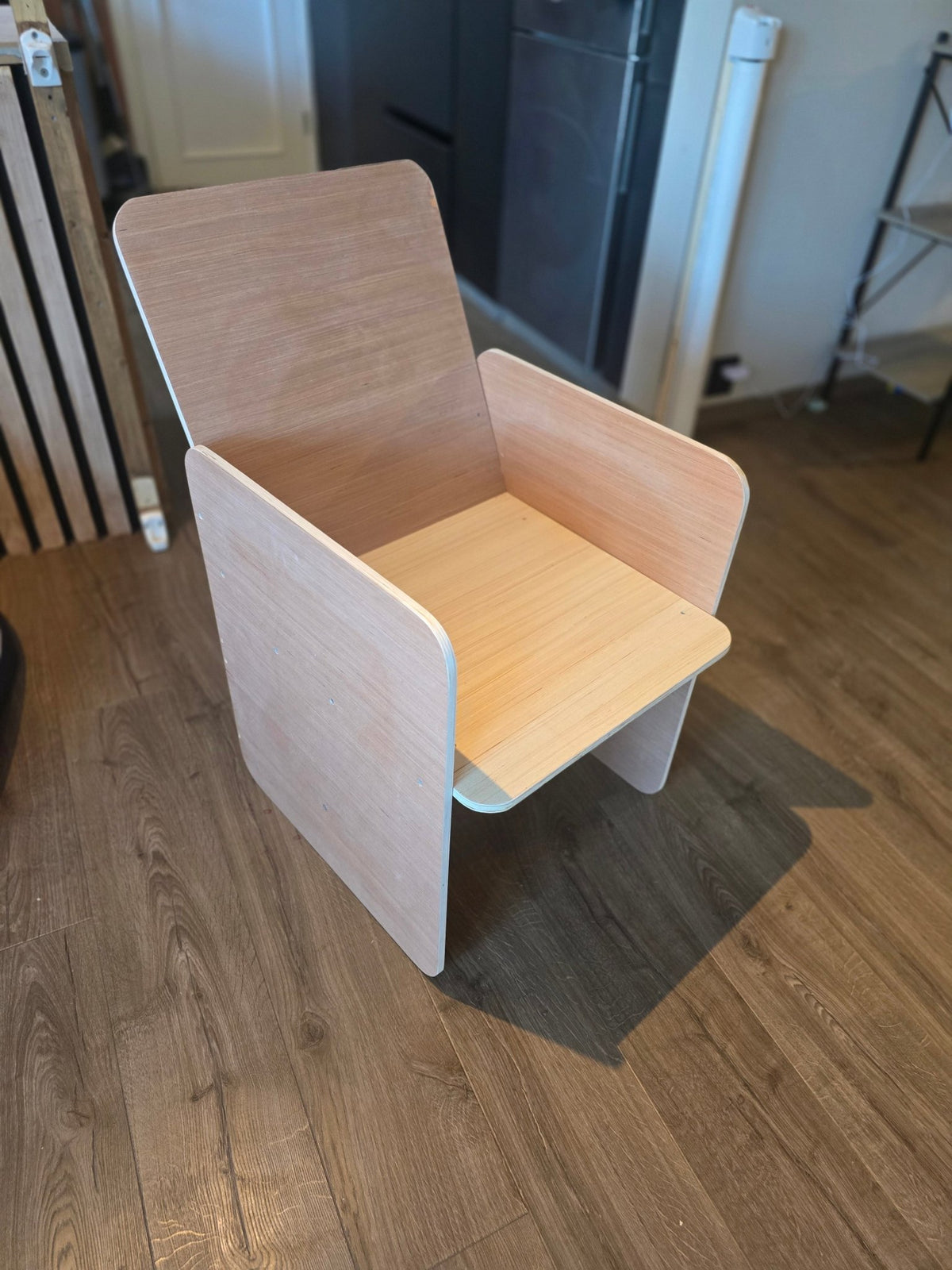 Naturtre Lounge Barnestol - Naturtre.no
