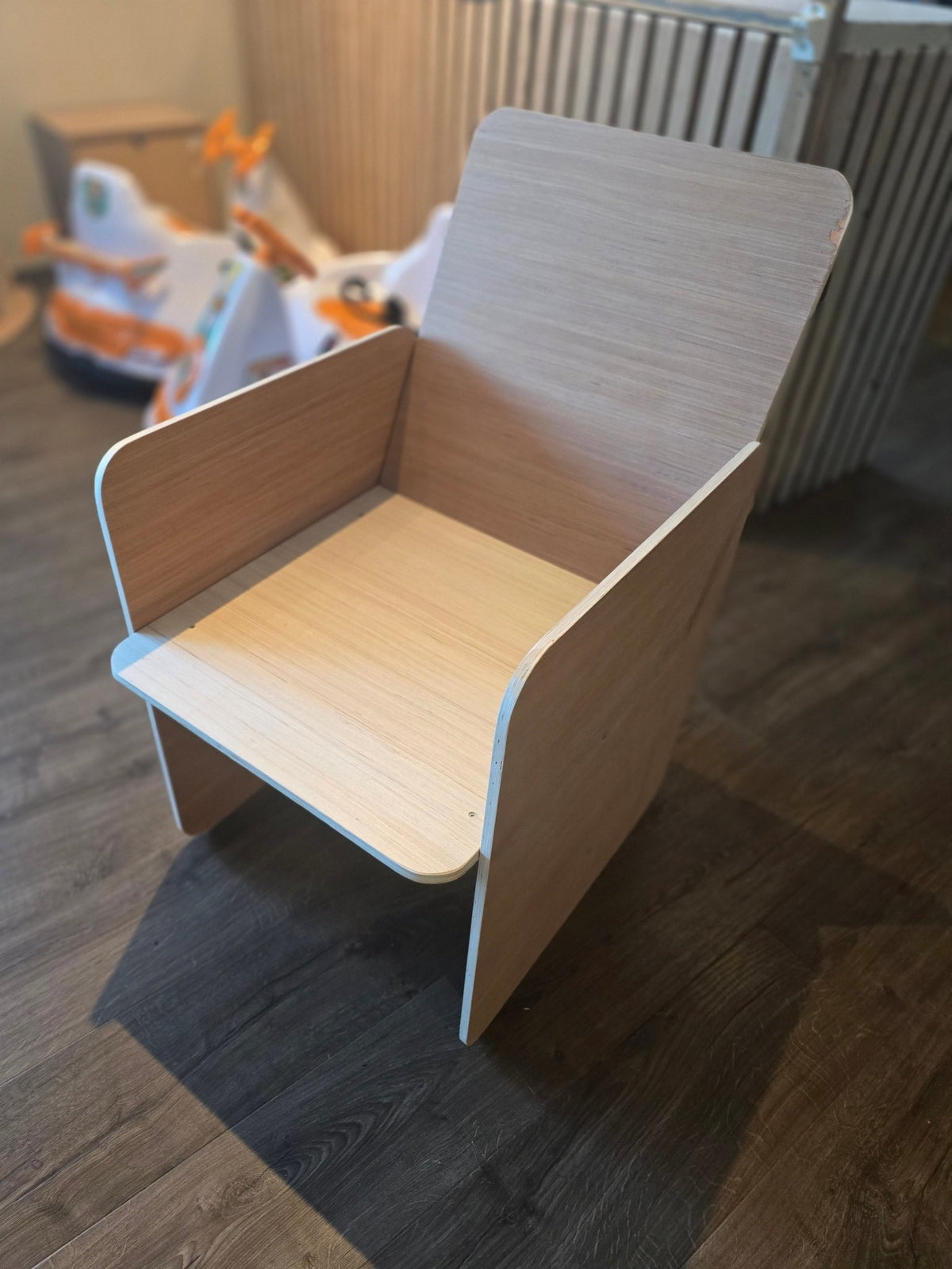 Naturtre Lounge Barnestol - Naturtre.no